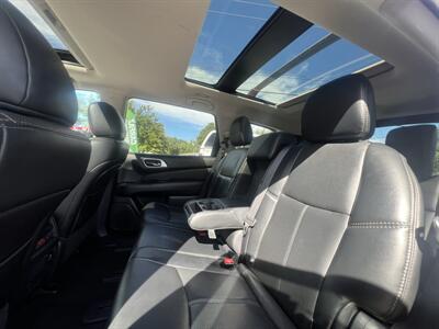 2016 Nissan Pathfinder Platinum - Photo 33 - Madison, OH 44057