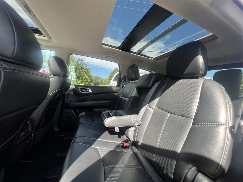 2016 Nissan Pathfinder Platinum - Photo 33 - Madison, OH 44057