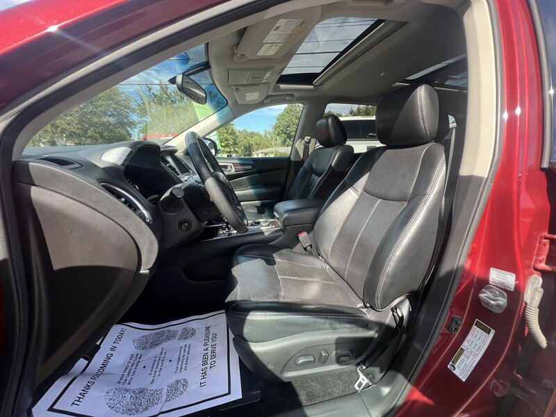 2016 Nissan Pathfinder Platinum - Photo 7 - Madison, OH 44057