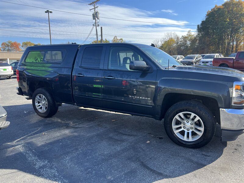 2017 Chevrolet Silverado 1500 LT - Photo 4 - Madison, OH 44057