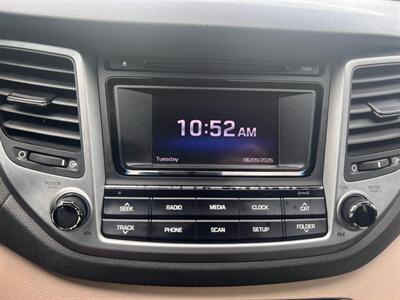 2017 Hyundai TUCSON SE   - Photo 19 - Madison, OH 44057