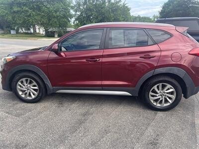 2017 Hyundai TUCSON SE   - Photo 8 - Madison, OH 44057