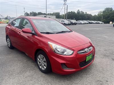 2016 Hyundai Accent SE - Photo 2 - Madison, OH 44057