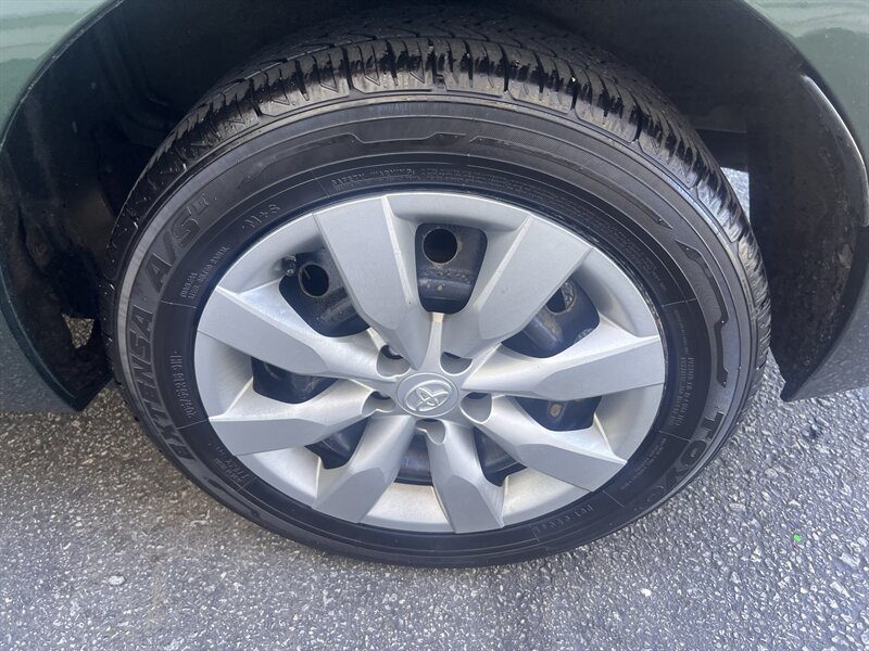 2014 Toyota Corolla LE - Photo 40 - Madison, OH 44057
