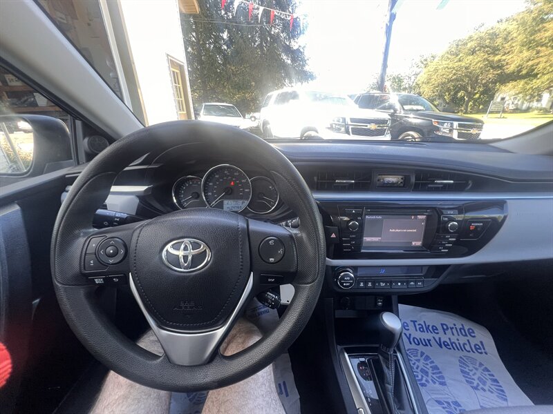 2014 Toyota Corolla LE - Photo 11 - Madison, OH 44057