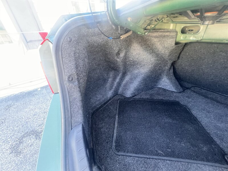 2014 Toyota Corolla LE - Photo 29 - Madison, OH 44057