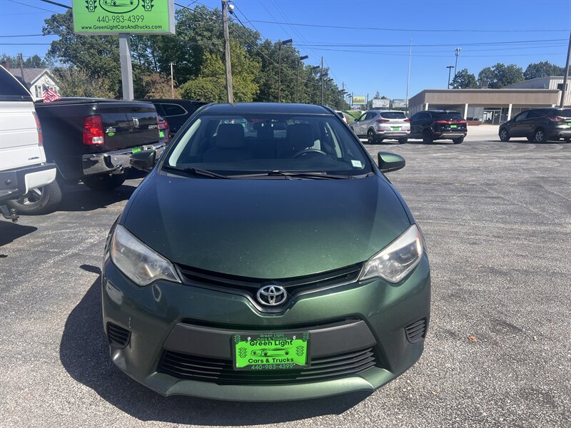 2014 Toyota Corolla LE - Photo 2 - Madison, OH 44057