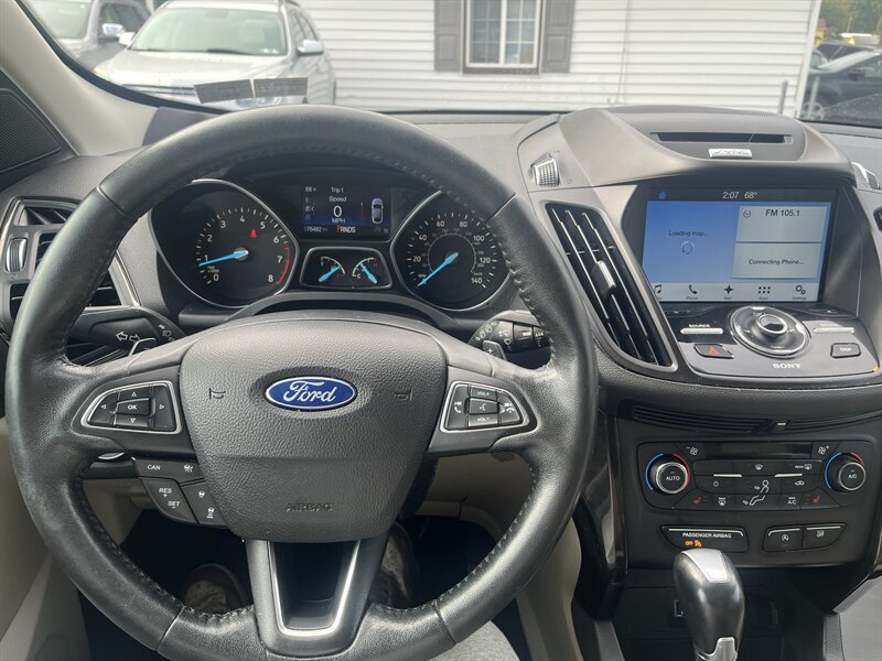 2017 Ford Escape Titanium - Photo 12 - Madison, OH 44057