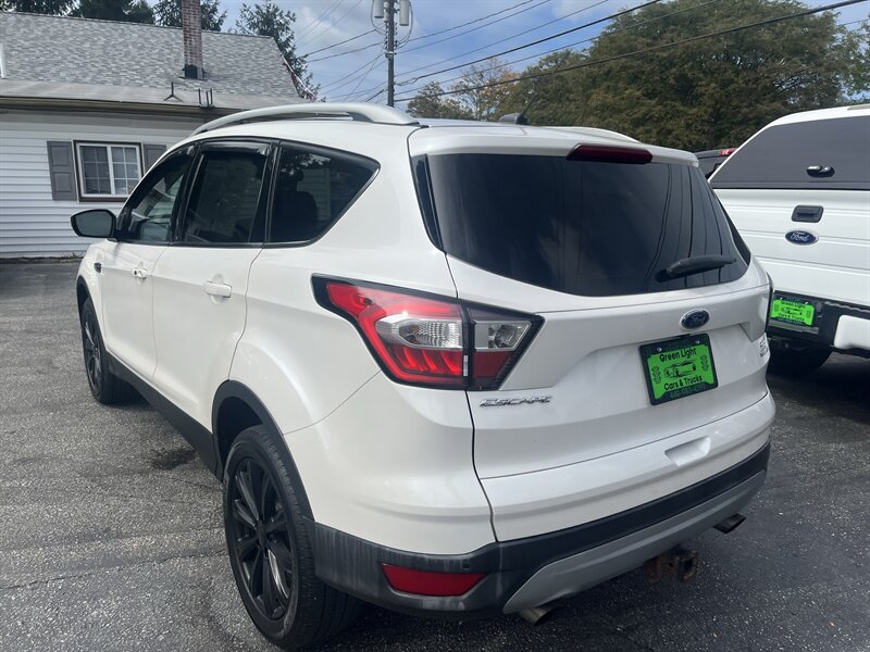 2017 Ford Escape Titanium - Photo 5 - Madison, OH 44057