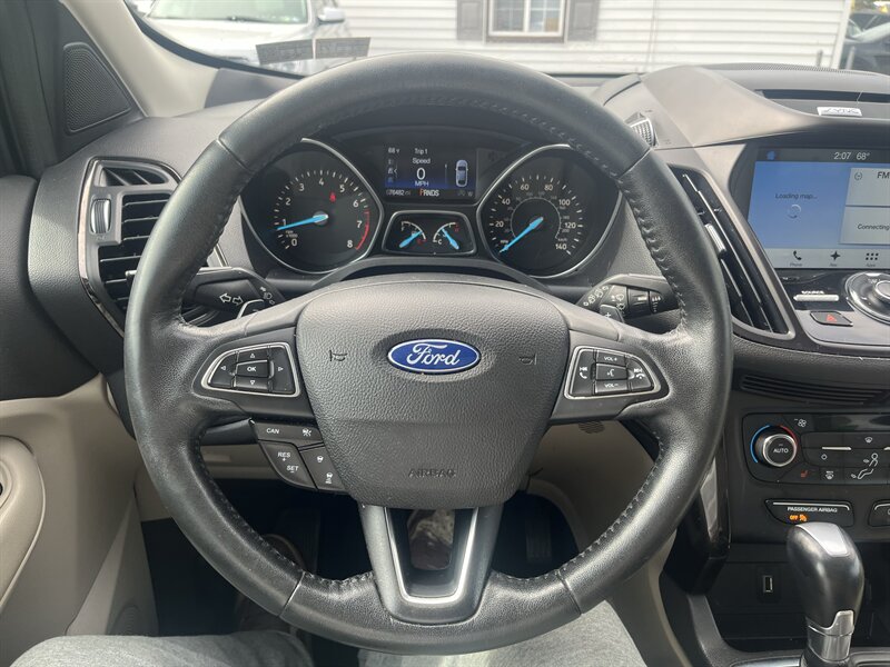 2017 Ford Escape Titanium - Photo 11 - Madison, OH 44057