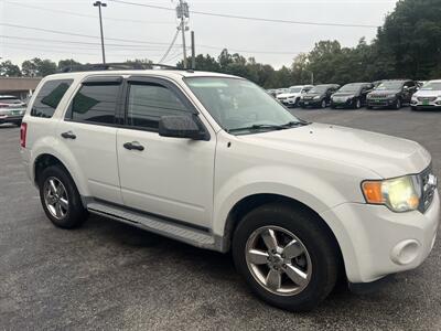 2010 Ford Escape XLT - Photo 4 - Madison, OH 44057