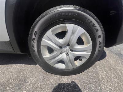 2015 Toyota RAV4 LE - Photo 47 - Madison, OH 44057