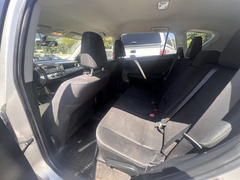 2015 Toyota RAV4 LE - Photo 25 - Madison, OH 44057