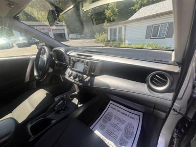 2015 Toyota RAV4 LE - Photo 38 - Madison, OH 44057