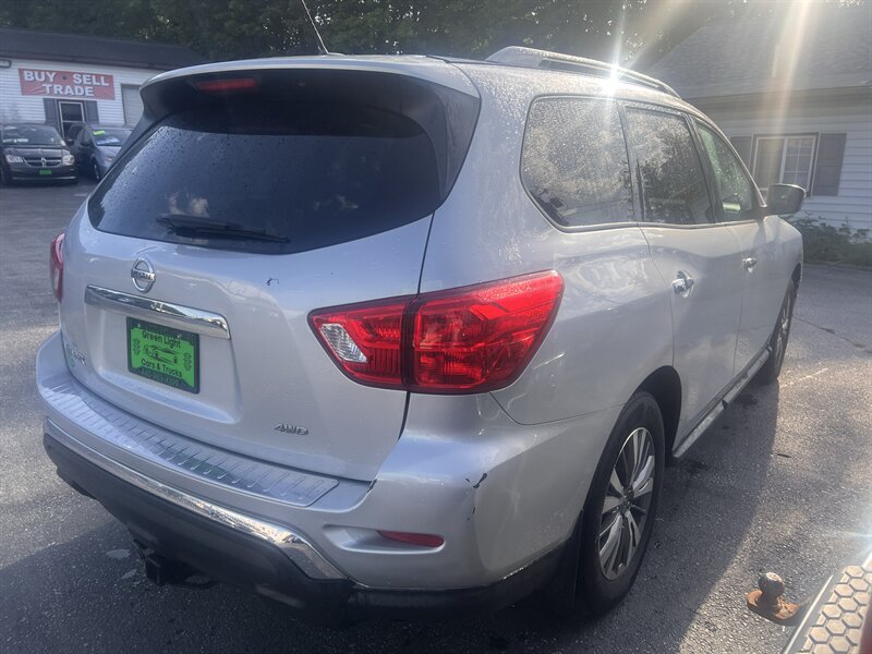 2018 Nissan Pathfinder S - Photo 5 - Madison, OH 44057