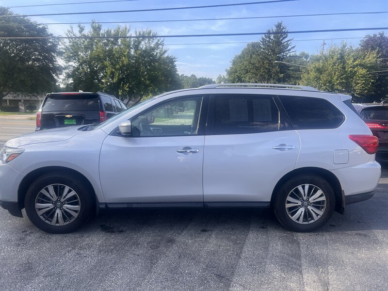 2018 Nissan Pathfinder S - Photo 8 - Madison, OH 44057