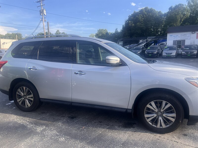 2018 Nissan Pathfinder S - Photo 4 - Madison, OH 44057