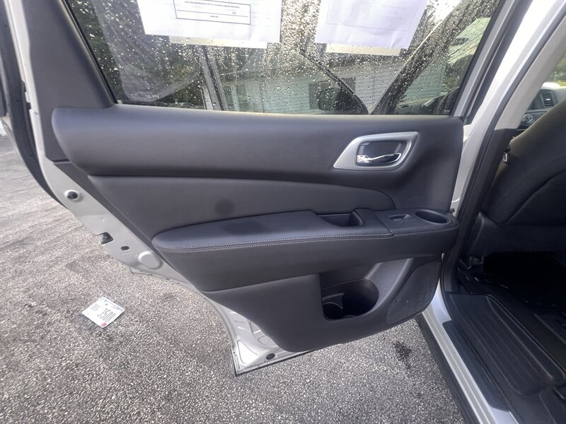 2018 Nissan Pathfinder S - Photo 21 - Madison, OH 44057