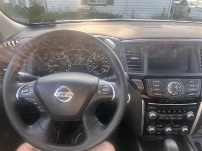 2018 Nissan Pathfinder S - Photo 11 - Madison, OH 44057
