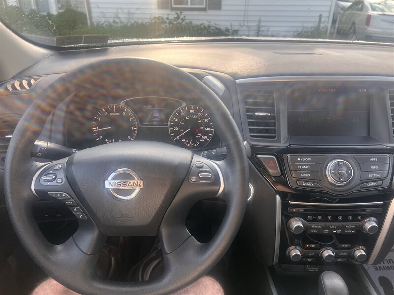 2018 Nissan Pathfinder S - Photo 11 - Madison, OH 44057