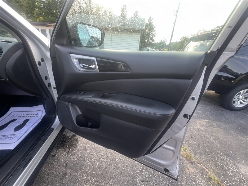 2018 Nissan Pathfinder S - Photo 30 - Madison, OH 44057
