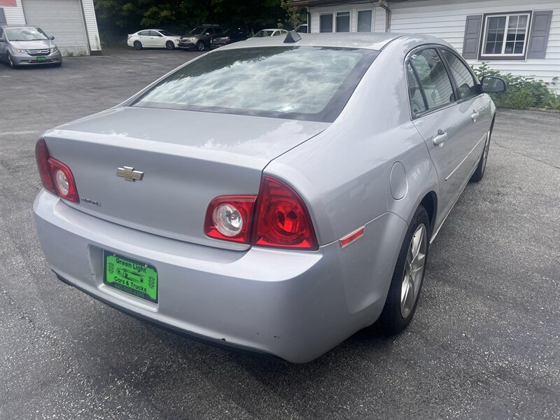 2012 Chevrolet Malibu LS - Photo 4 - Madison, OH 44057