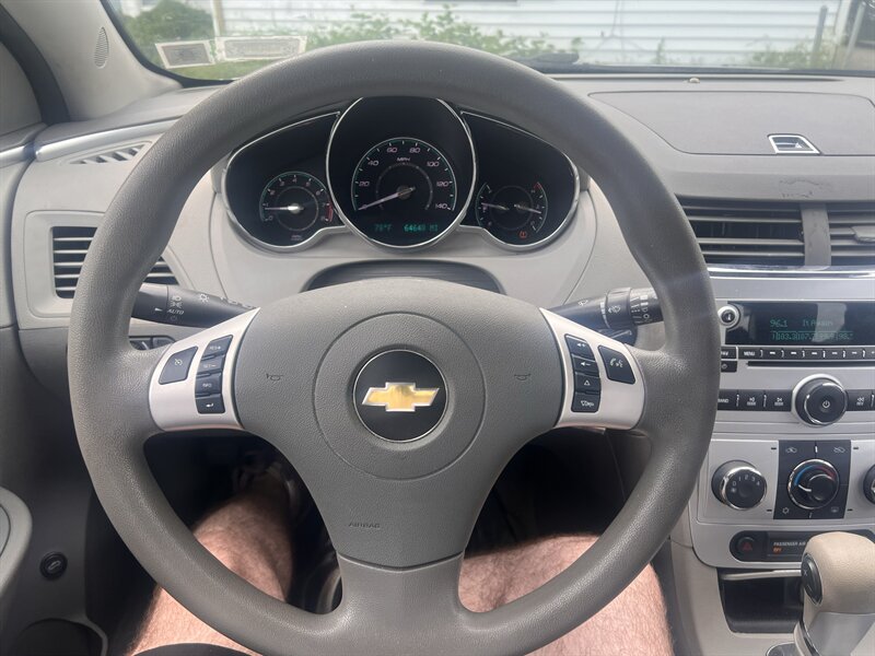 2012 Chevrolet Malibu LS - Photo 11 - Madison, OH 44057