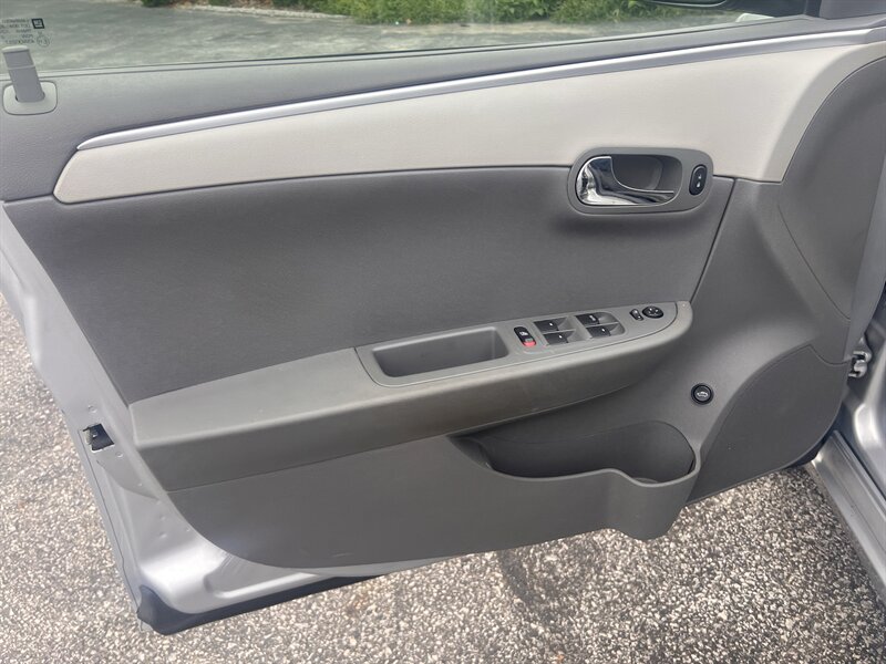 2012 Chevrolet Malibu LS - Photo 9 - Madison, OH 44057