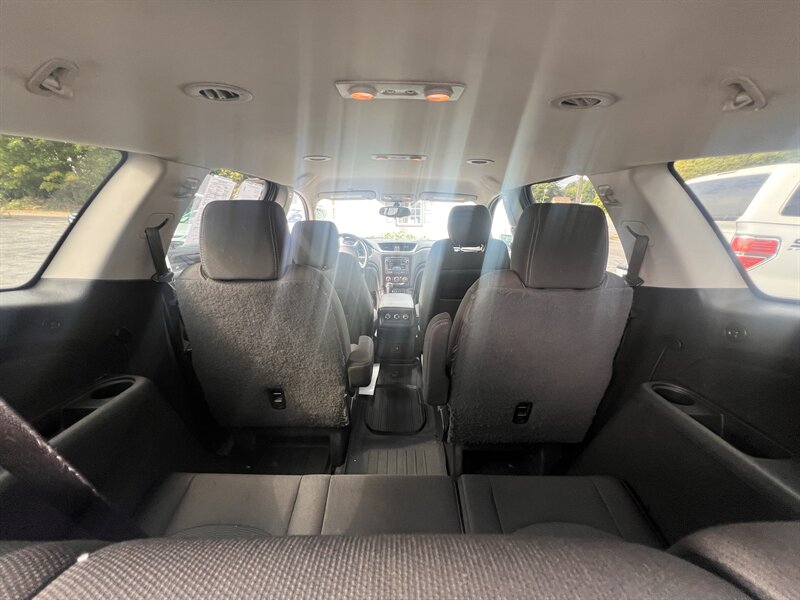 2017 Chevrolet Traverse LT - Photo 35 - Madison, OH 44057