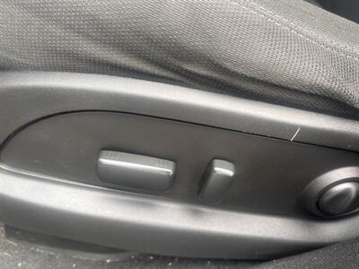 2017 Chevrolet Traverse LT - Photo 11 - Madison, OH 44057