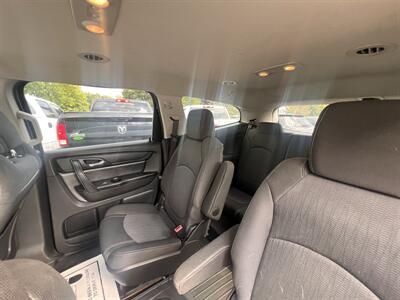 2017 Chevrolet Traverse LT - Photo 25 - Madison, OH 44057