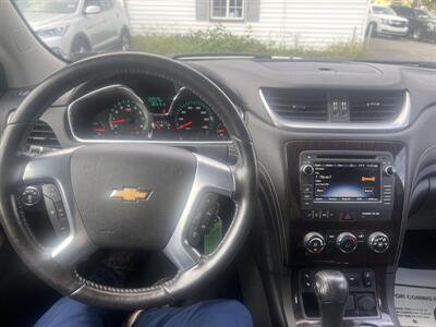 2017 Chevrolet Traverse LT - Photo 12 - Madison, OH 44057