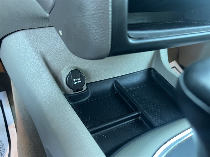 2013 Dodge Durango SXT - Photo 19 - Madison, OH 44057