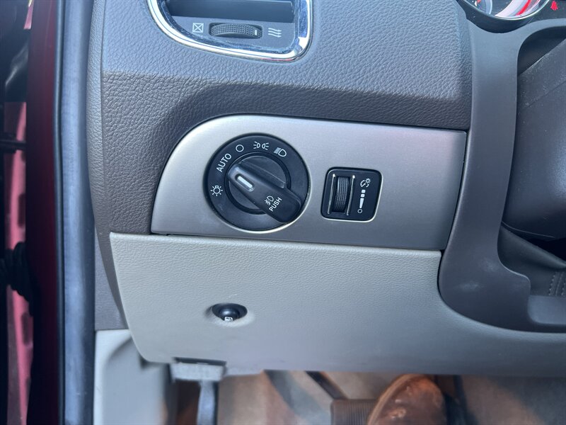 2013 Dodge Durango SXT - Photo 16 - Madison, OH 44057