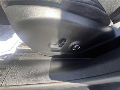 2019 Jeep Cherokee Latitude Plus - Photo 9 - Madison, OH 44057