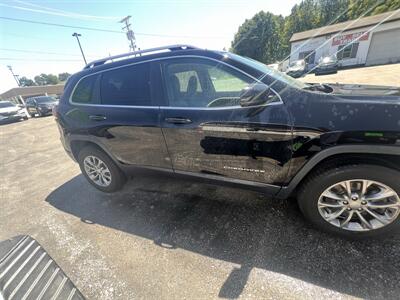 2019 Jeep Cherokee Latitude Plus - Photo 4 - Madison, OH 44057