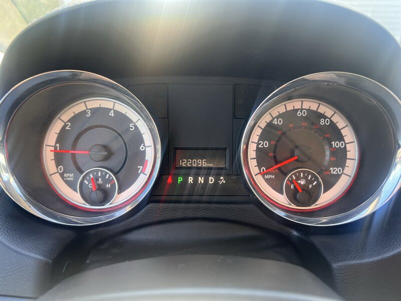 2017 Dodge Grand Caravan SE - Photo 13 - Madison, OH 44057