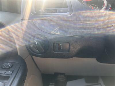 2017 Dodge Grand Caravan SE - Photo 14 - Madison, OH 44057