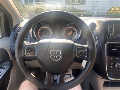 2017 Dodge Grand Caravan SE - Photo 12 - Madison, OH 44057