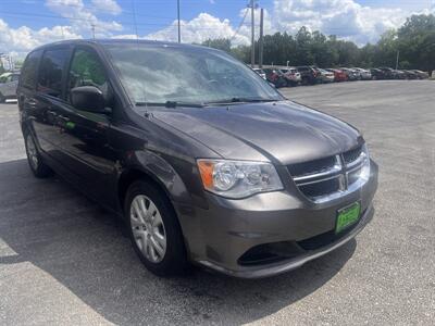 2017 Dodge Grand Caravan SE - Photo 3 - Madison, OH 44057