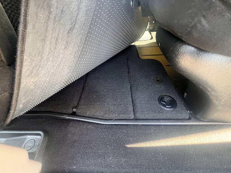 2017 Dodge Grand Caravan SE - Photo 19 - Madison, OH 44057