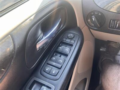 2017 Dodge Grand Caravan SE - Photo 15 - Madison, OH 44057