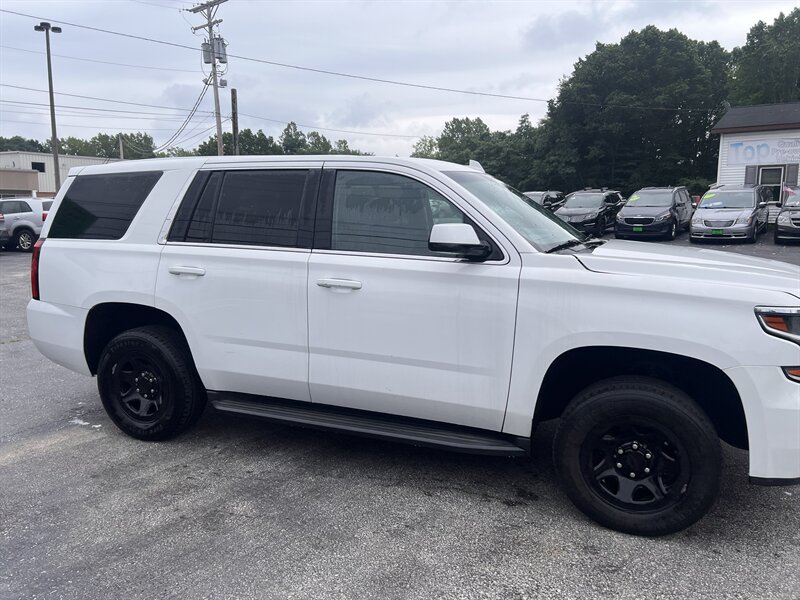 2017 Chevrolet Tahoe LT - Photo 4 - Madison, OH 44057