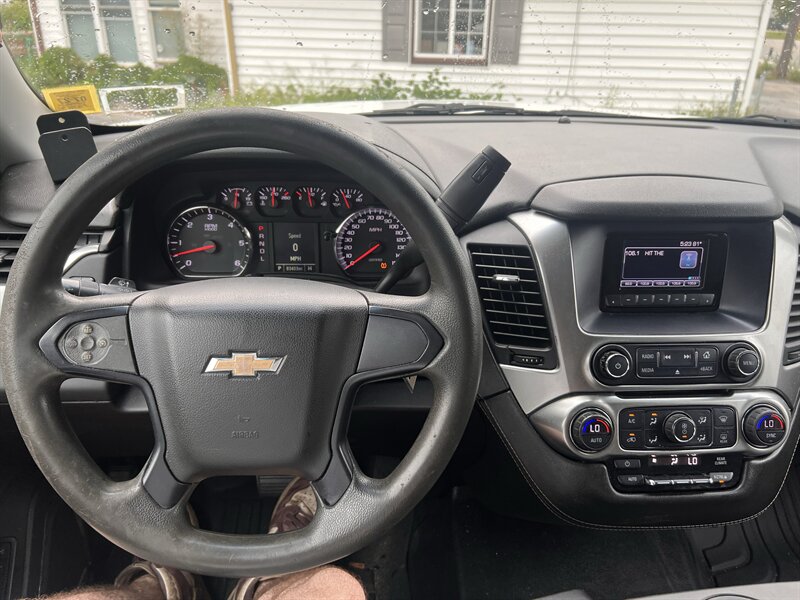 2017 Chevrolet Tahoe LT - Photo 12 - Madison, OH 44057