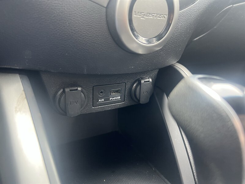2013 Hyundai Veloster - Photo 15 - Madison, OH 44057