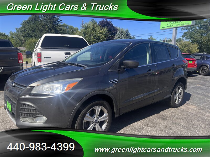 2016 Ford Escape SE   - Photo 1 - Madison, OH 44057