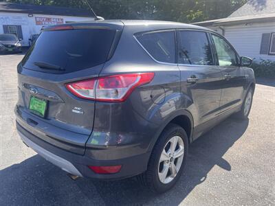 2016 Ford Escape SE - Photo 5 - Madison, OH 44057
