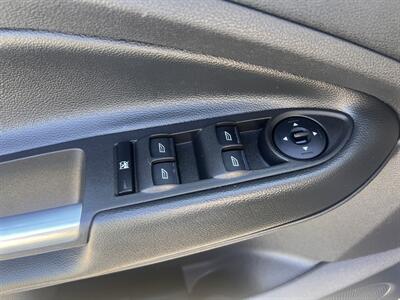 2016 Ford Escape SE - Photo 19 - Madison, OH 44057