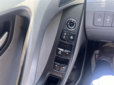 2016 Hyundai Elantra SE - Photo 18 - Madison, OH 44057