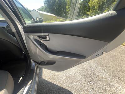 2016 Hyundai Elantra SE - Photo 32 - Madison, OH 44057